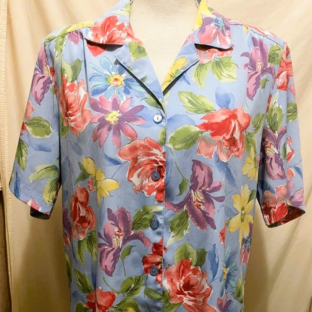 DonnKenny Floral Blouse ~ Multi Colored ~ Short Sleeves ~ 1980's ~ Button Front